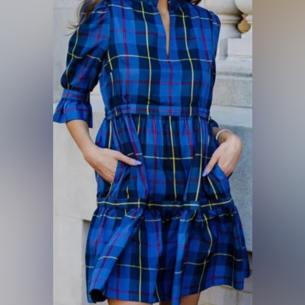2 dresses for 1! Beautiful Pretty plaidly cooper Gretchen Scott teardrop dresses